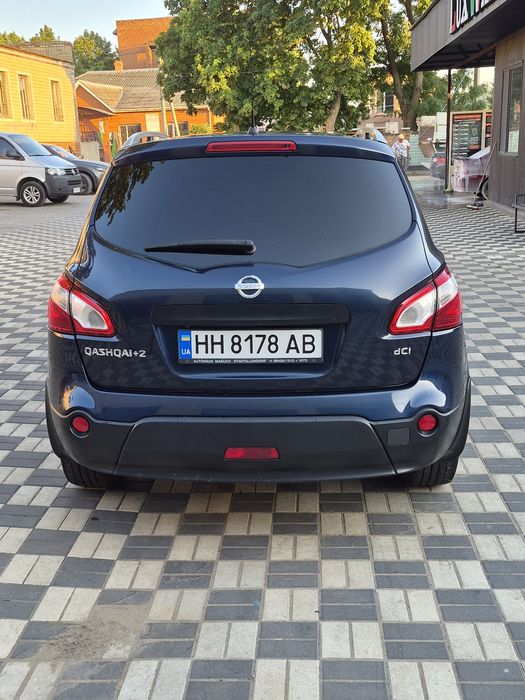 Nissan Qashqai + 2