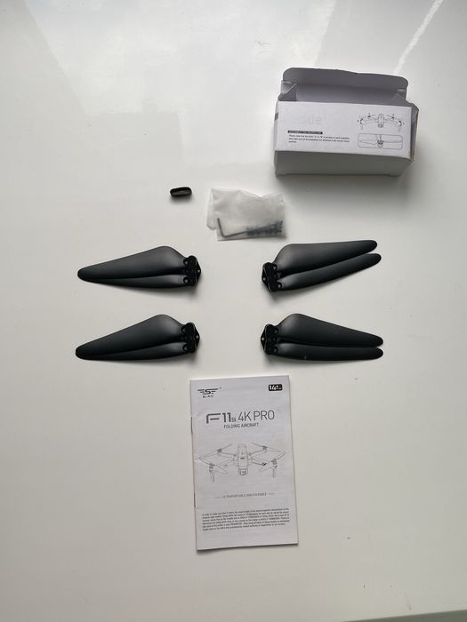 Дрон в кейсі F11s 4K PRO
