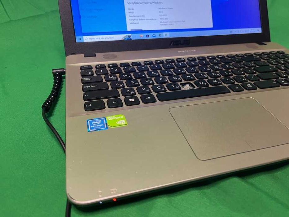 Laptop Asus VivoBook R541N 15,6" 500GB HDD 4GB RAM Win10 + zasilacz