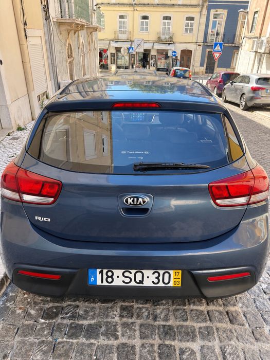 KIA RIO 2017 Azul — photo 4