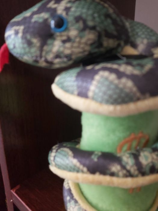 Продам копилку змея.