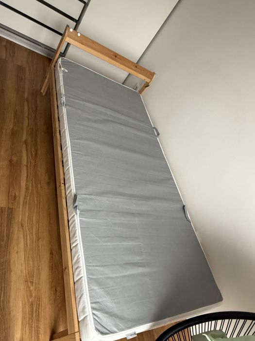 Cama ikea com colchão 20€