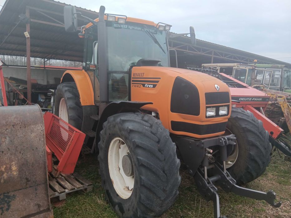 Renault ares 710