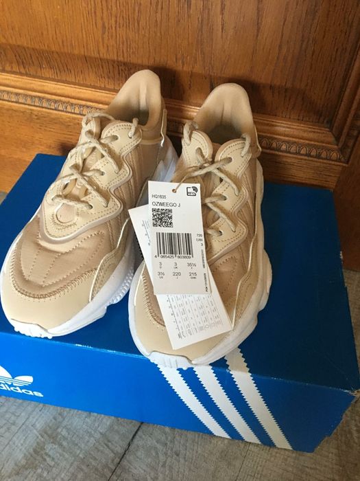 Кросівки Adidas Ozweego