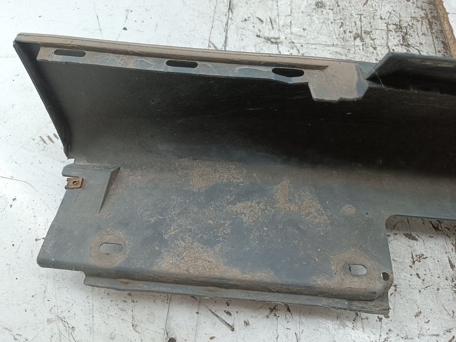 Embaladeira Plástica Direito - BMW 5 Touring (E61) | 04 - 10