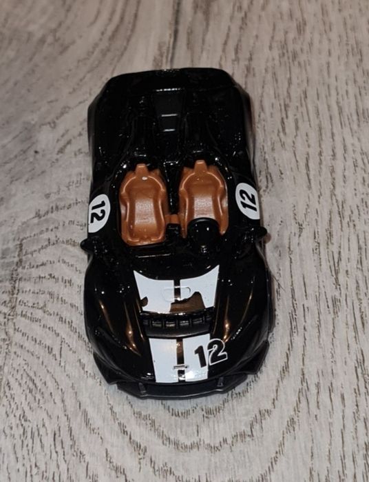 Autko samochód resorak Hot Wheels McLaren Elva