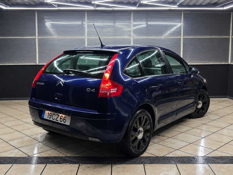 Citroen C4 1.6 HDi VTR Plus Caixa Automática