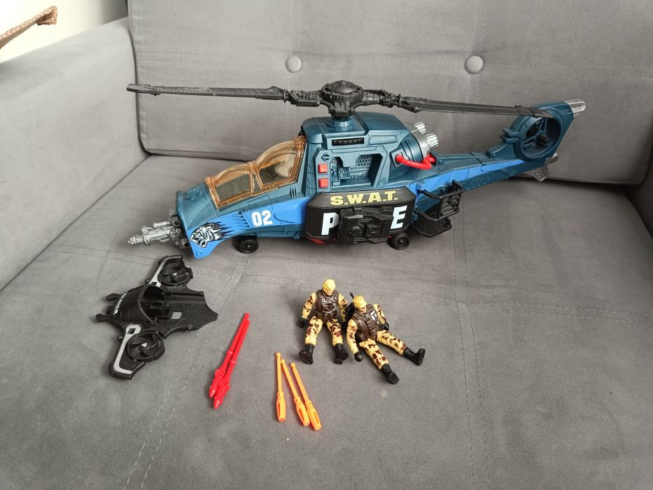 Duży interaktywny helikopter policyjny