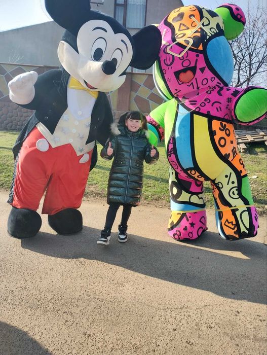 Білий Мішка,Лабубу,Стіч,Пес Патрон, Міккі Маус, аніматор, белый мишка