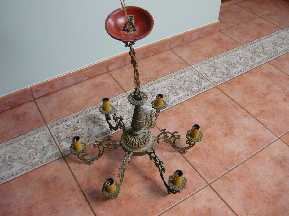 żyrandol mosiężny