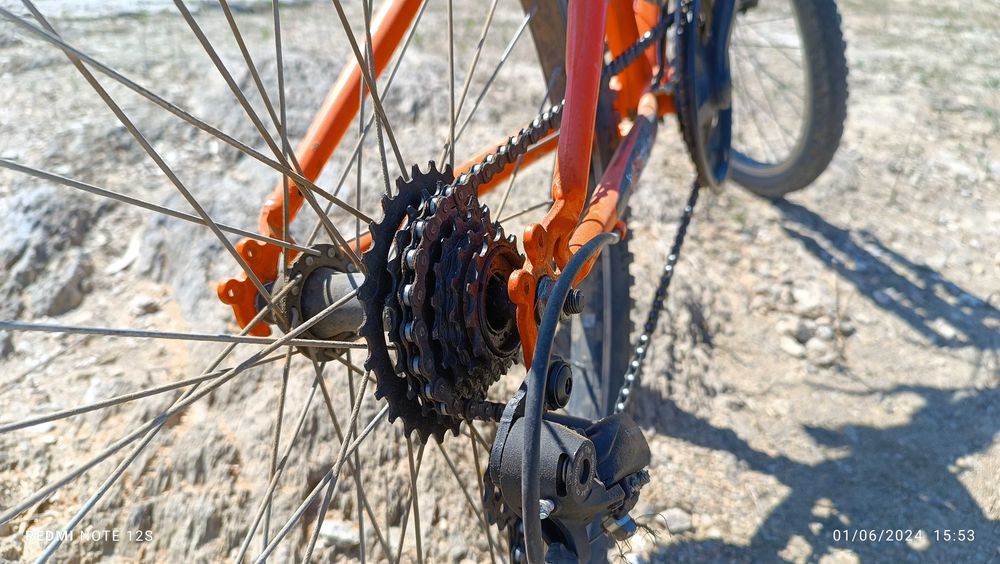 Vendo bicicleta usada _Roda 24_criança ou jovem 9 a 12 anos_