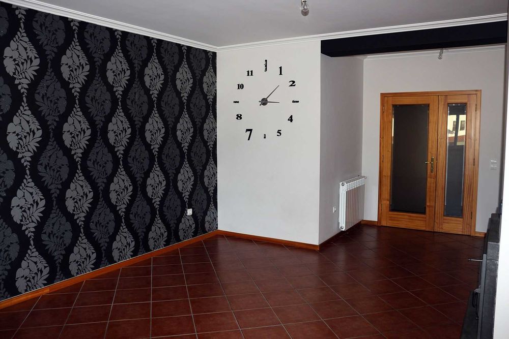 Aluga-se Apartamento T2 - Oiã - Ao lado do Continente