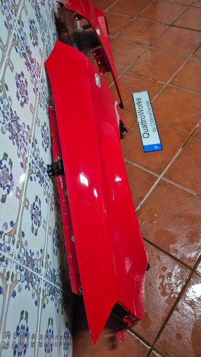 Guarda-lamas Audi A4 B7 8E originais esquerdo e direito em excelente estado