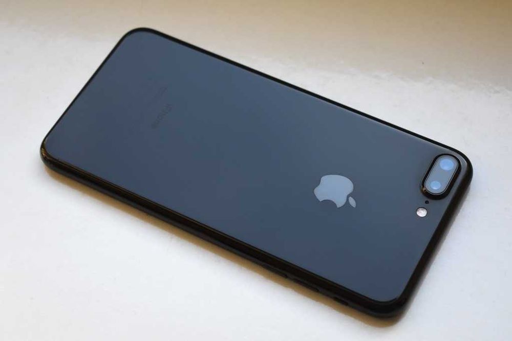 Apple iPhone 7 Plus 32GB Jet Black 8 Super Stan!!