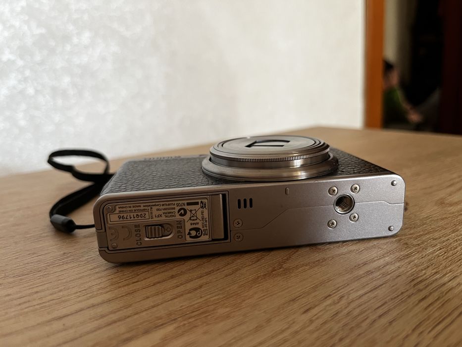 Fujifilm XF1 Black – ідеальний стан, повний комплект, 2 акумулятори