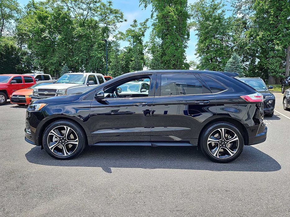 Ford Edge      2023