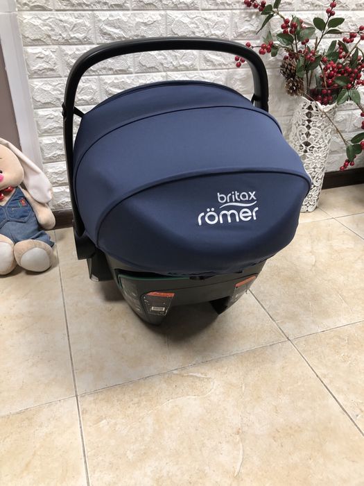 Автокрісло Britax Römer BABY-SAFE iSENSE Група 0+ (0-13 кг) брітакс
