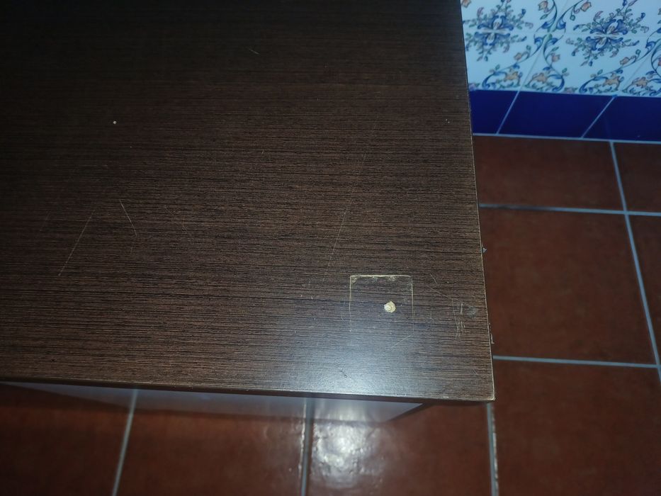 Movel TV sala muito robusto com portas