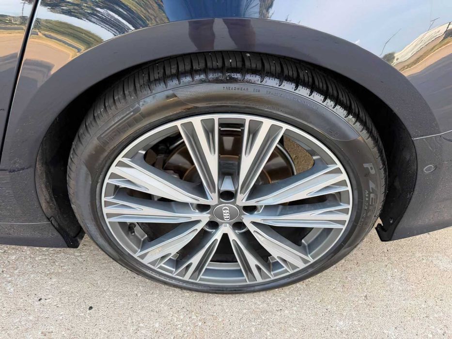 Audi A6      2020