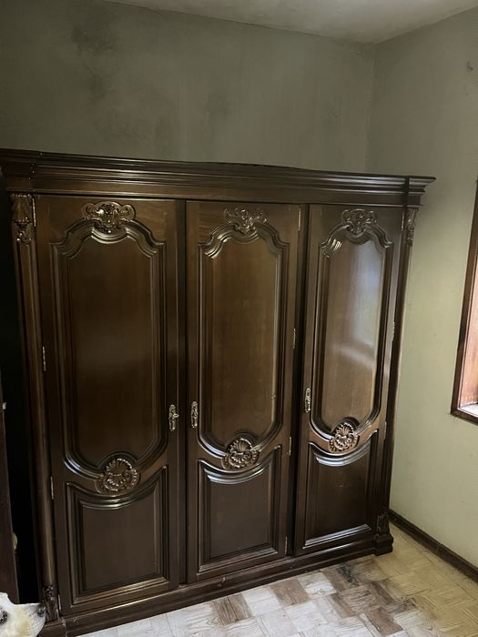 Conjunto antigo mobilia madeira maciça e mármores