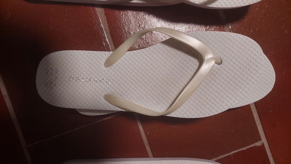 Conjunto chinelos Primark