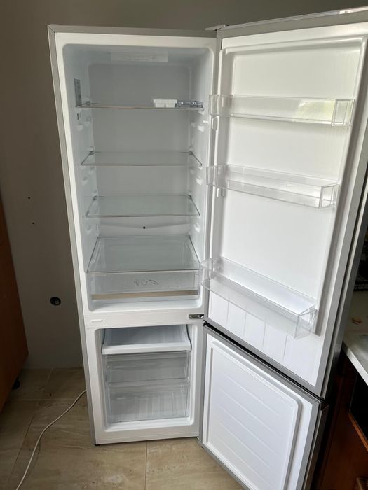 Lodówka Indesit INKS 8261 S4E Srebrna Stan Idealny Gwarancja