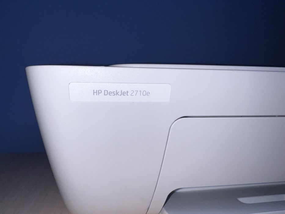 Принтер HP DeskJet 2710e Б/У, стан ідеальний, як новий.