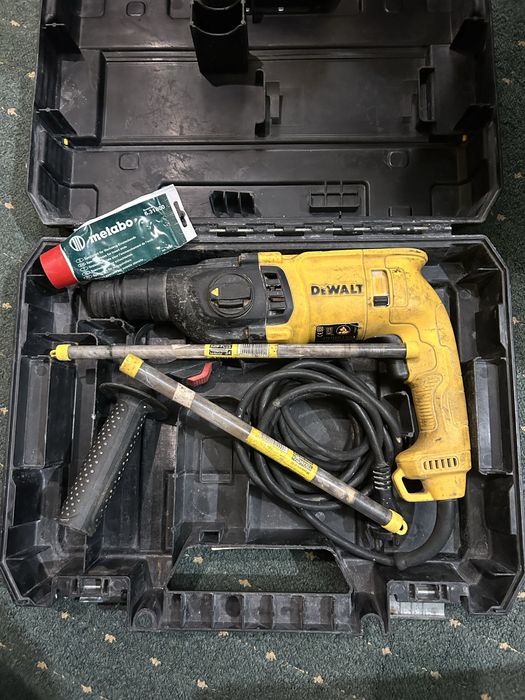 Перфаратор DeWalt