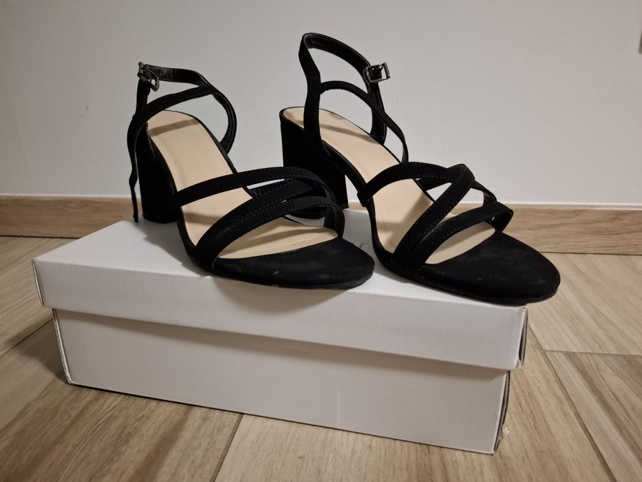 Buty na obcasie roz. 41