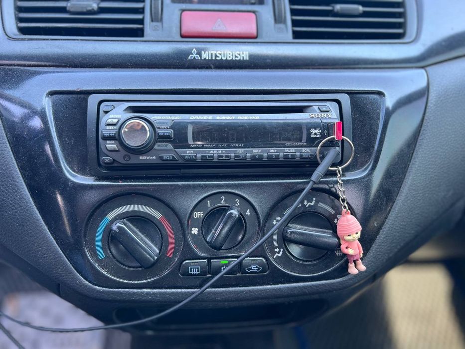Mitsubishi lancer 9