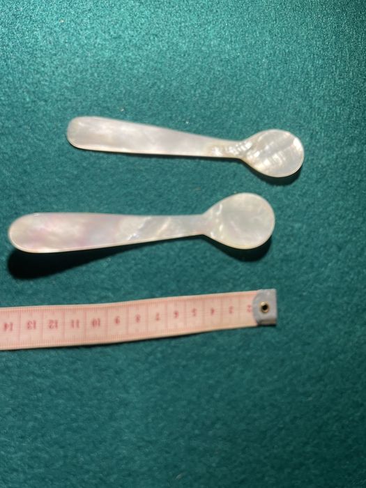 Colheres de madreperola para caviar