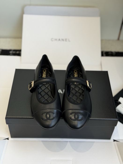 Балетки туфлі шкіряні чорні брендові Chanel