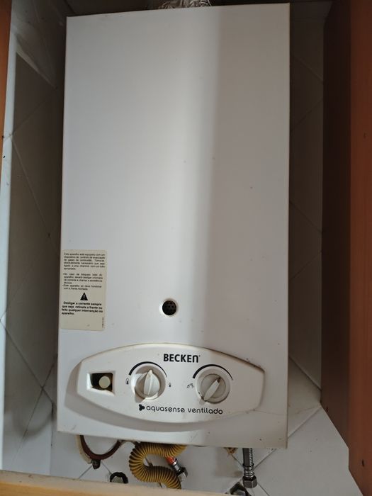 Esquentador Ventilado Bosch / Becker Aquasense 11L (Gás Natural)