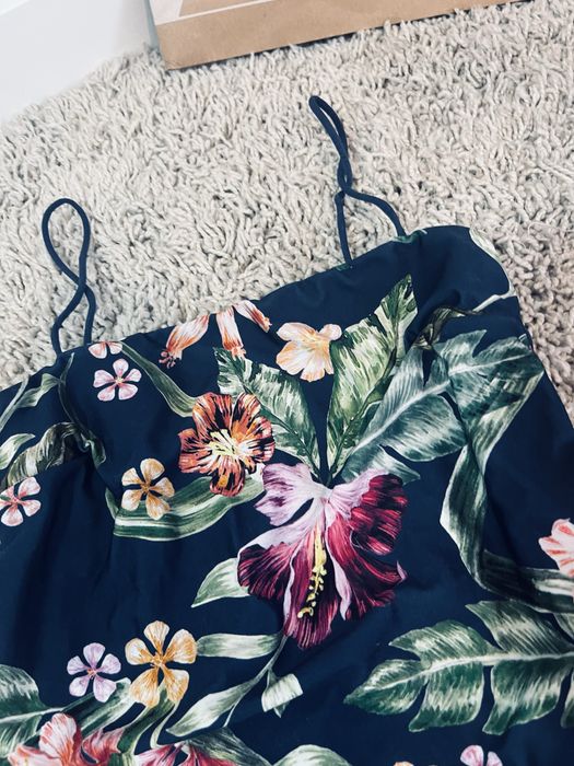 Granatowy stroj kapielowy rozm xs kwiatowy w kwiatuszki bikini