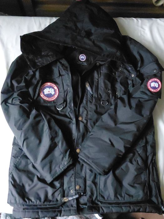 Canada Goose Resolute Parka czarna kurtka zimowa L