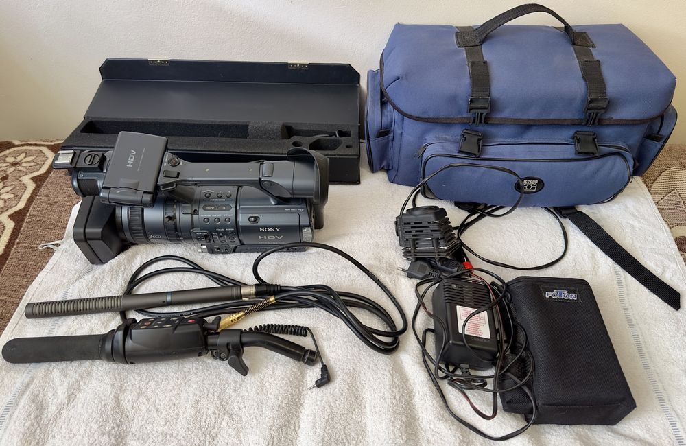 Sony FX1E AT897 Manfrotto 523Pro