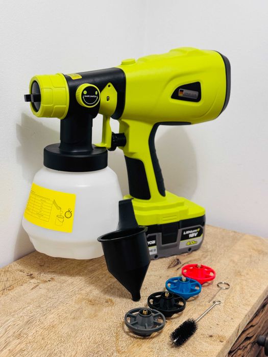 Pistolet do malowania płotu na baterie RYOBI 18V duży zestaw