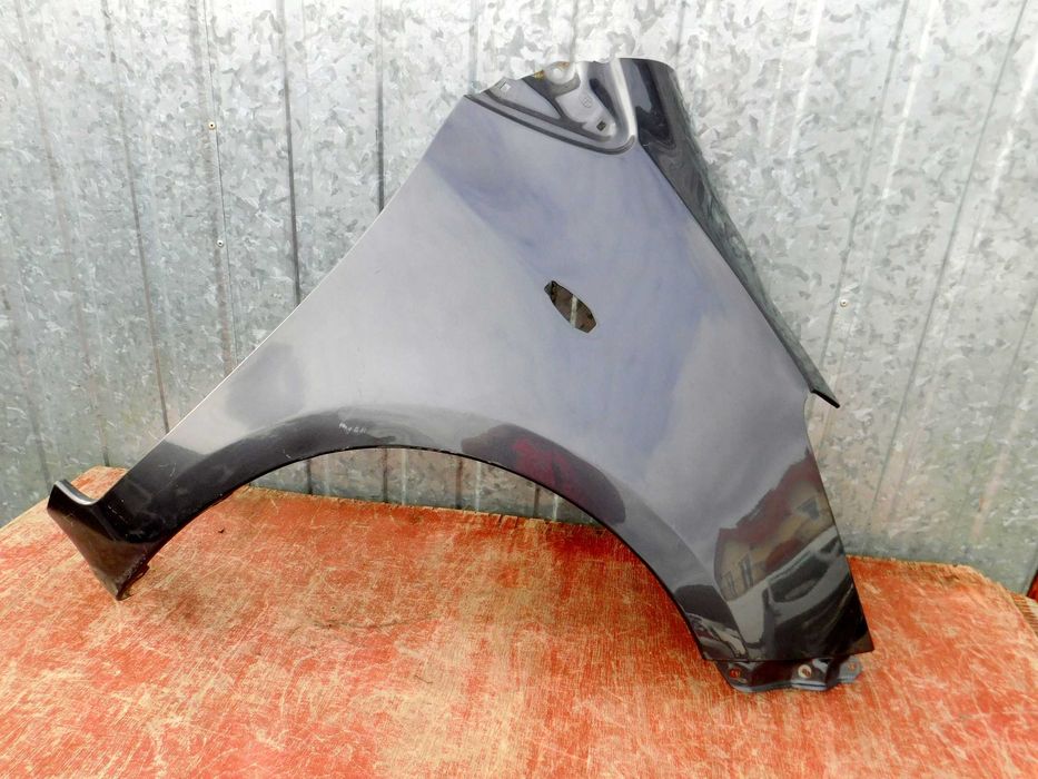 Крыло переднее правое Toyots Yaris II 2006-2011 Ярис 2