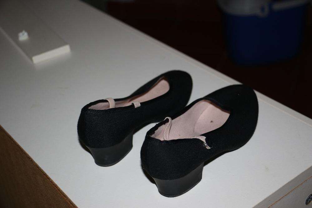 Ballet - Sapatos Bloch e Saia de Caracter