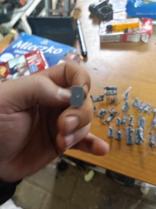 Kolekcja żołnierzyków 1:72 – Figurki retro PRL / lata 90 (36 sztuk)