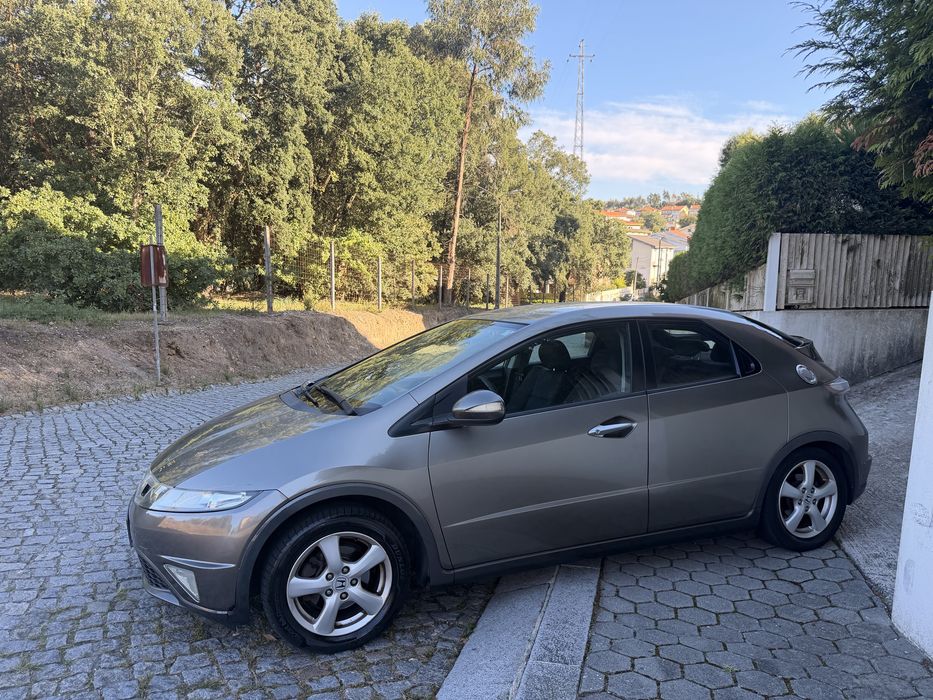 Honda civic 1.4 caixa 6 velocidades 2009 impecável