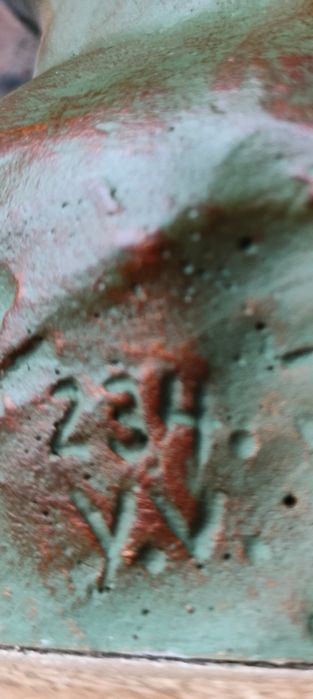Rzeźba Popiersie Chłopca – Sygnatura Y.V. 234