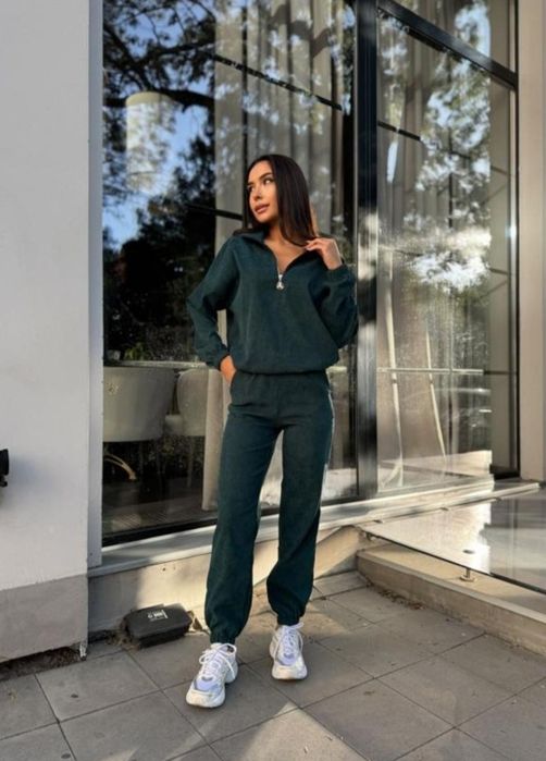 Продам спортивний костюм