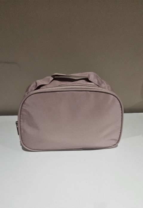 Zestaw kosmetykow plus gratisy