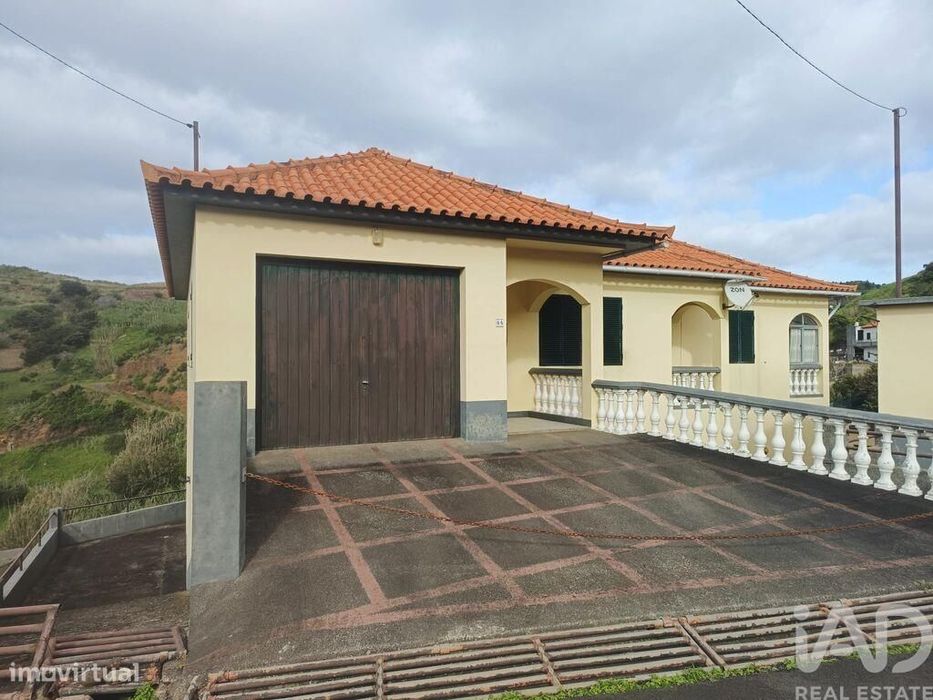 Casa / Villa T4 em Porto da Cruz de 240,00 m2