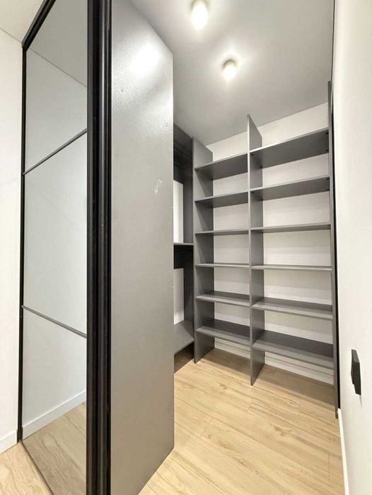 1-Кімнатна «На Щасливому» вул. Боголюбова. Вигляд на Озеро!