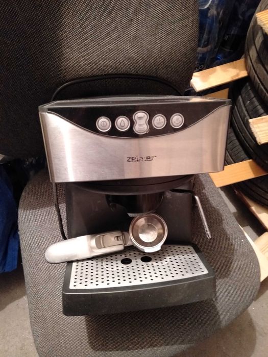 Ekspres ciśnieniowy Zelmer odkamieniony sprawny nic nie przecieka