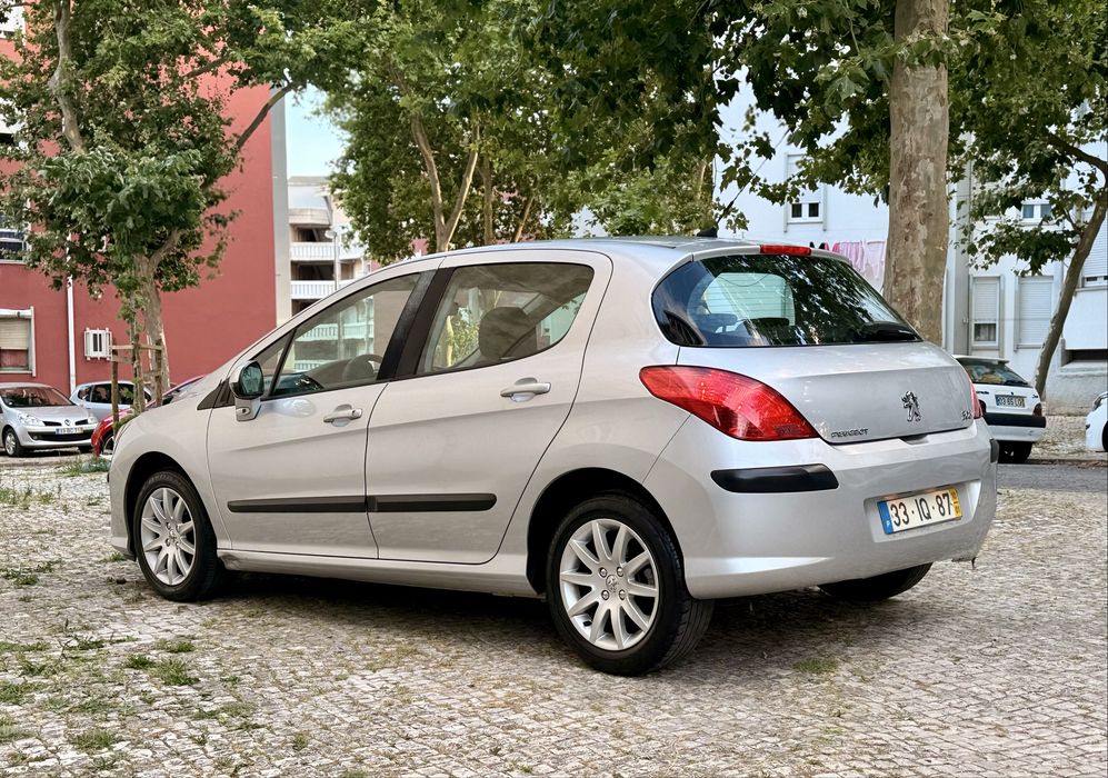 Peugeot 308 — fotografia 4