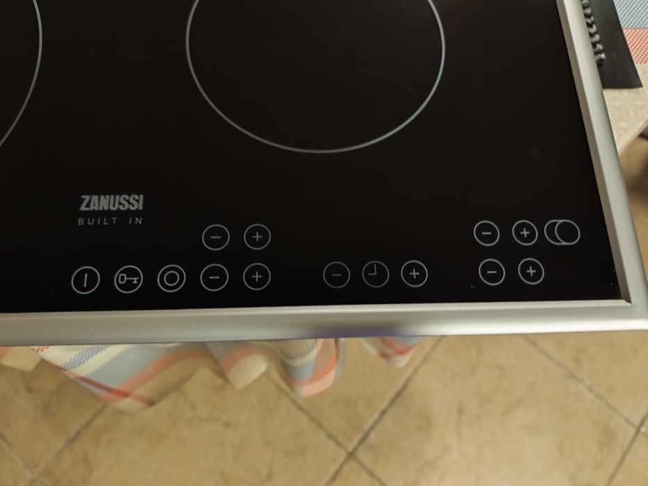 Placa elétrica de cozinha zanussi