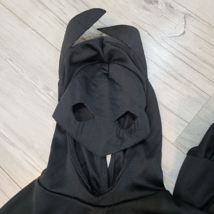 Strój i peleryna batman.